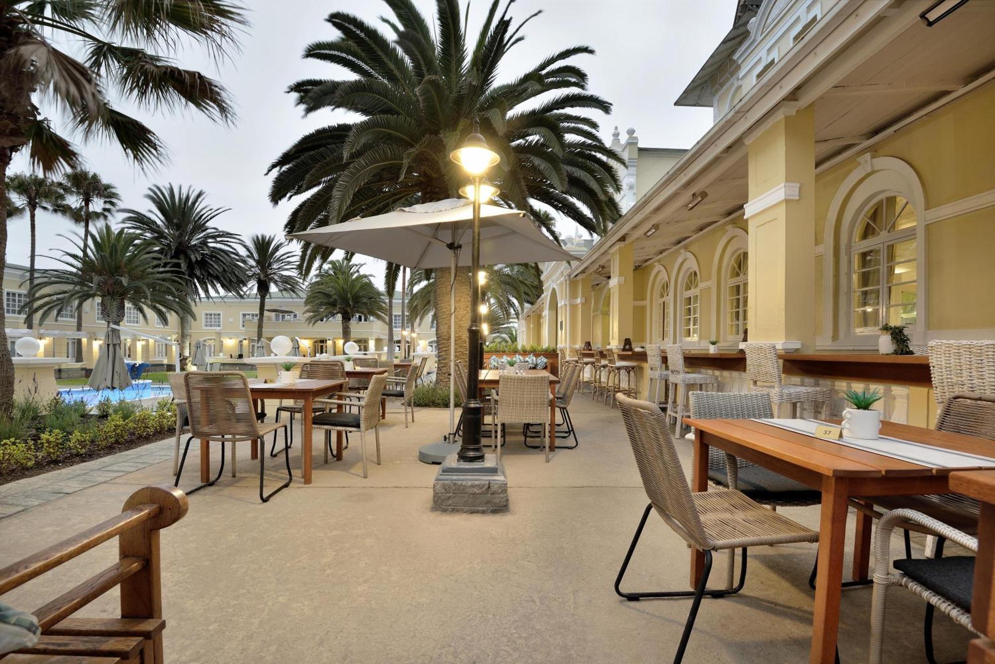 Swakopmund Hotel & Entertainment Centre Bagian luar foto
