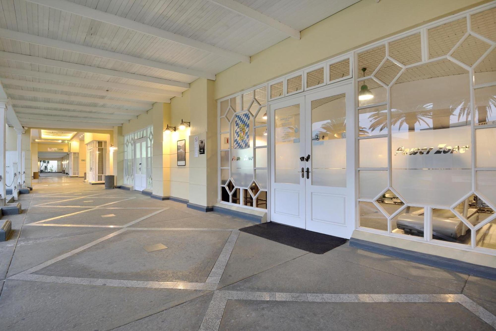 Swakopmund Hotel & Entertainment Centre Bagian luar foto